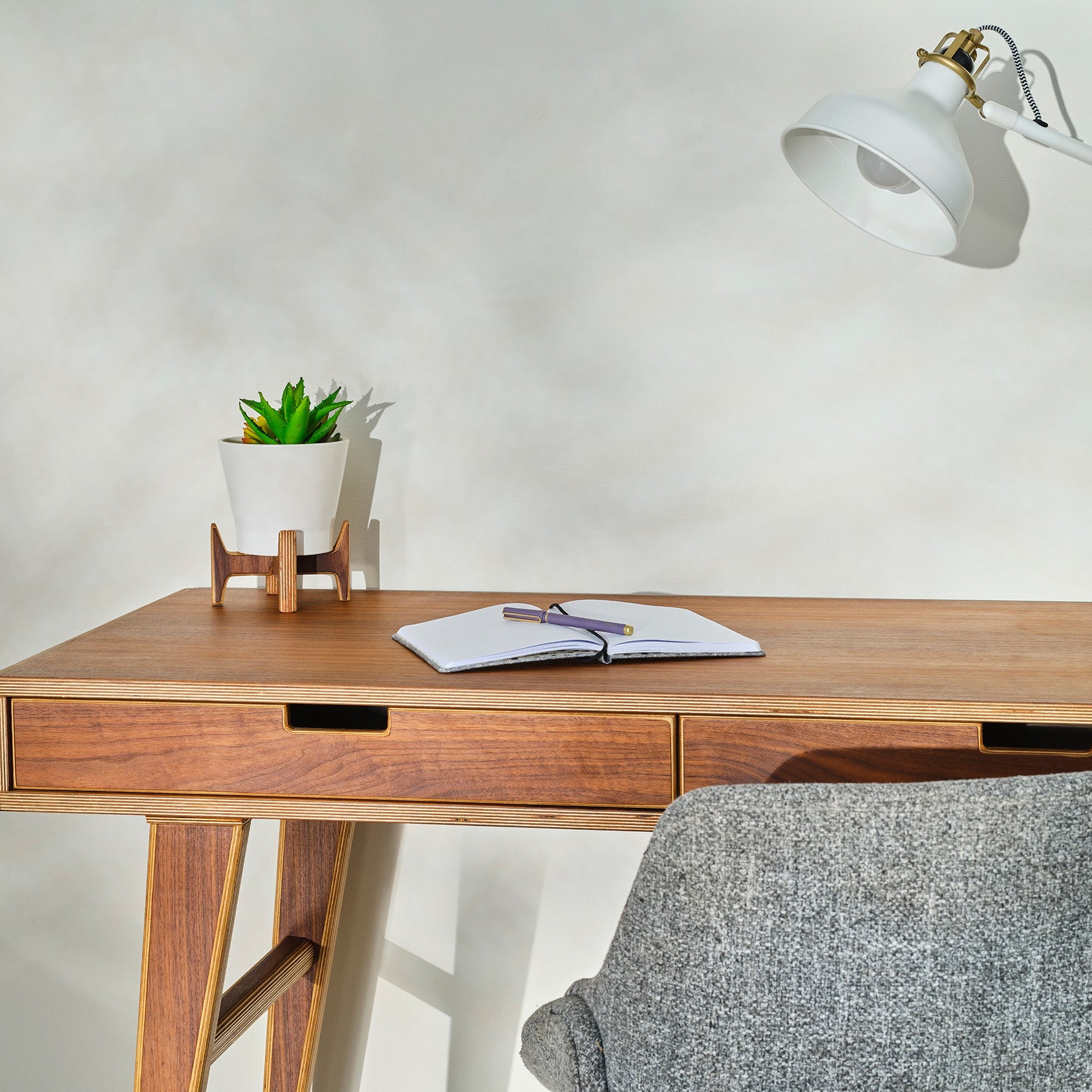 Plant Stand (Outlet)