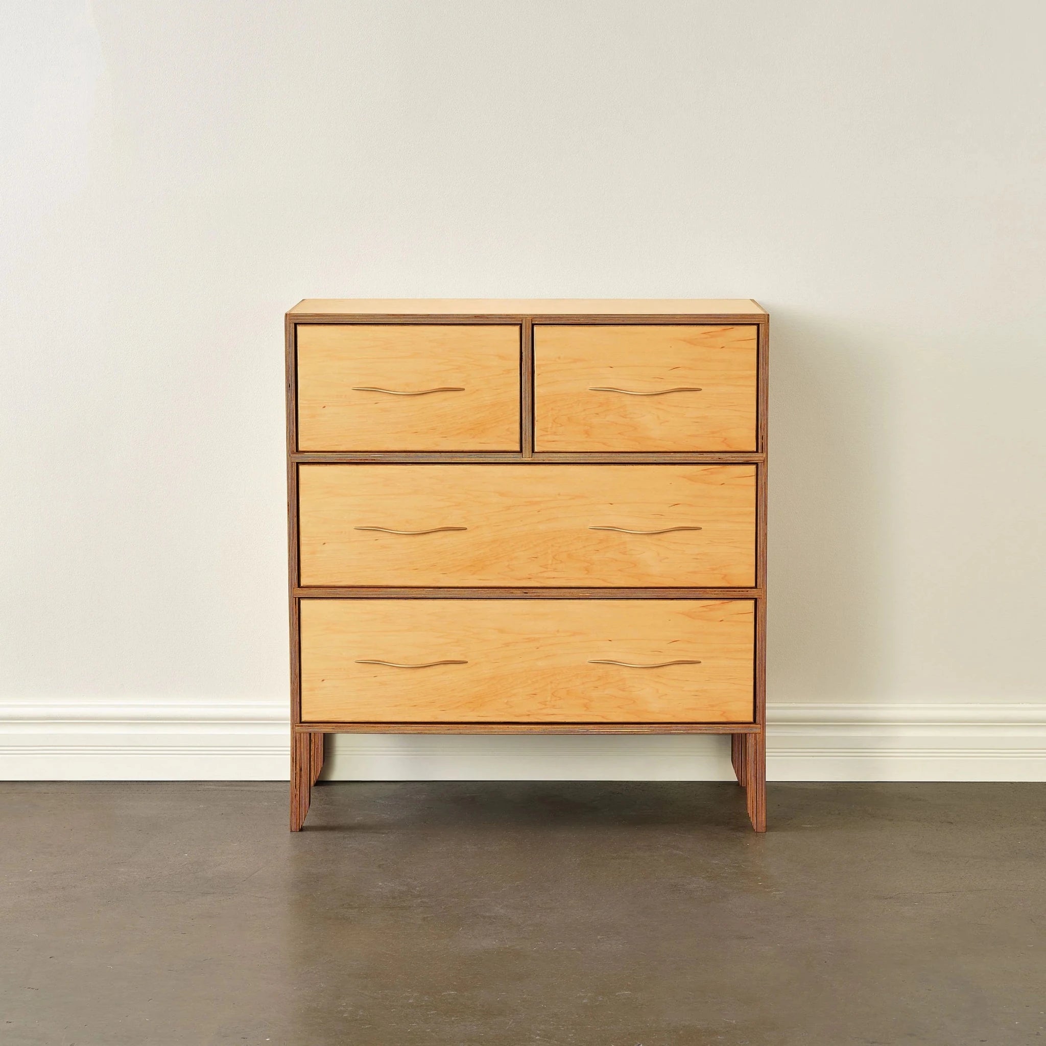 Maple chest dresser, four drawers, carved wood pulls, front view